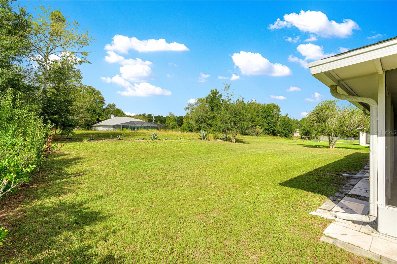 Image 6 of 26 For 10452 62nd Terrace Road