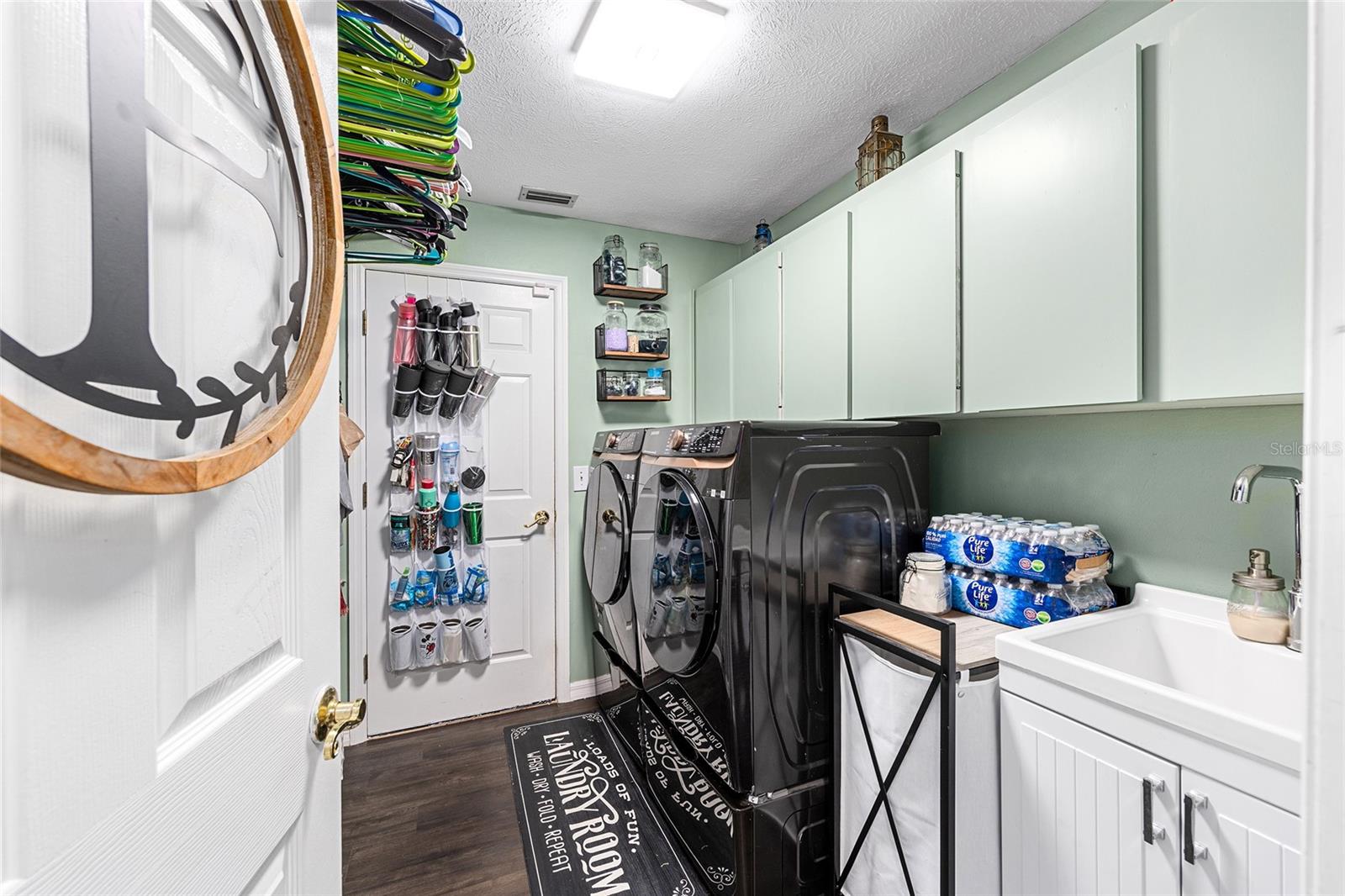 Image 23 of 68 For 2535 28th Street