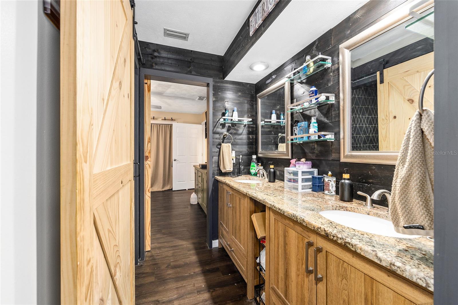 Image 31 of 68 For 2535 28th Street