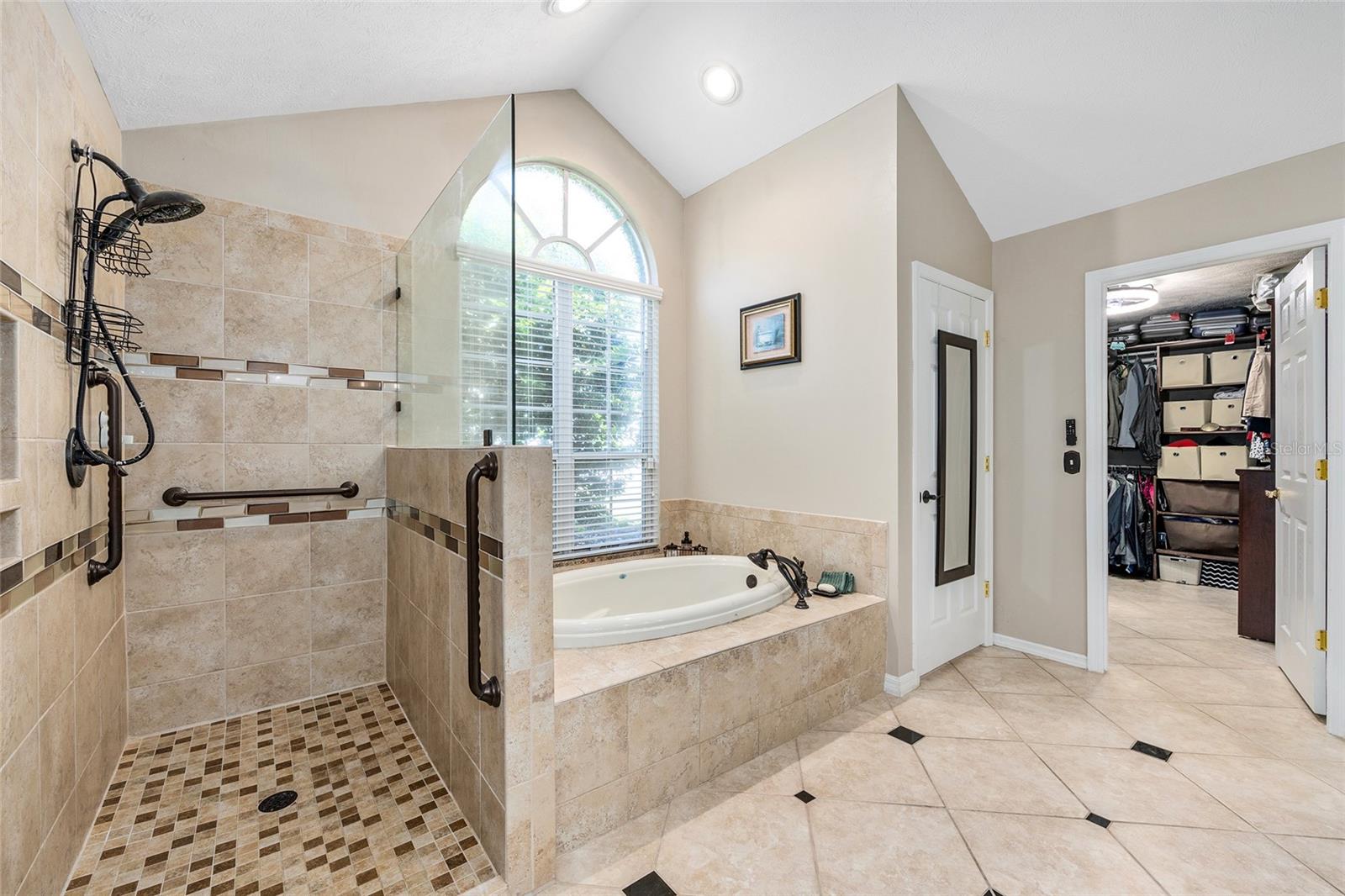 Image 38 of 68 For 2535 28th Street