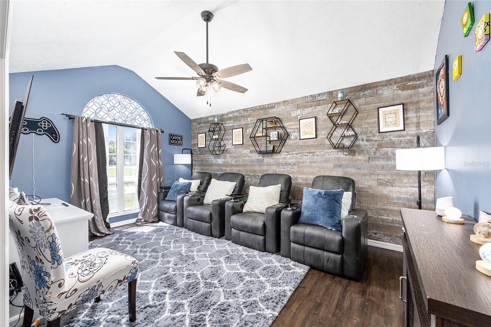 Image 41 of 68 For 2535 28th Street