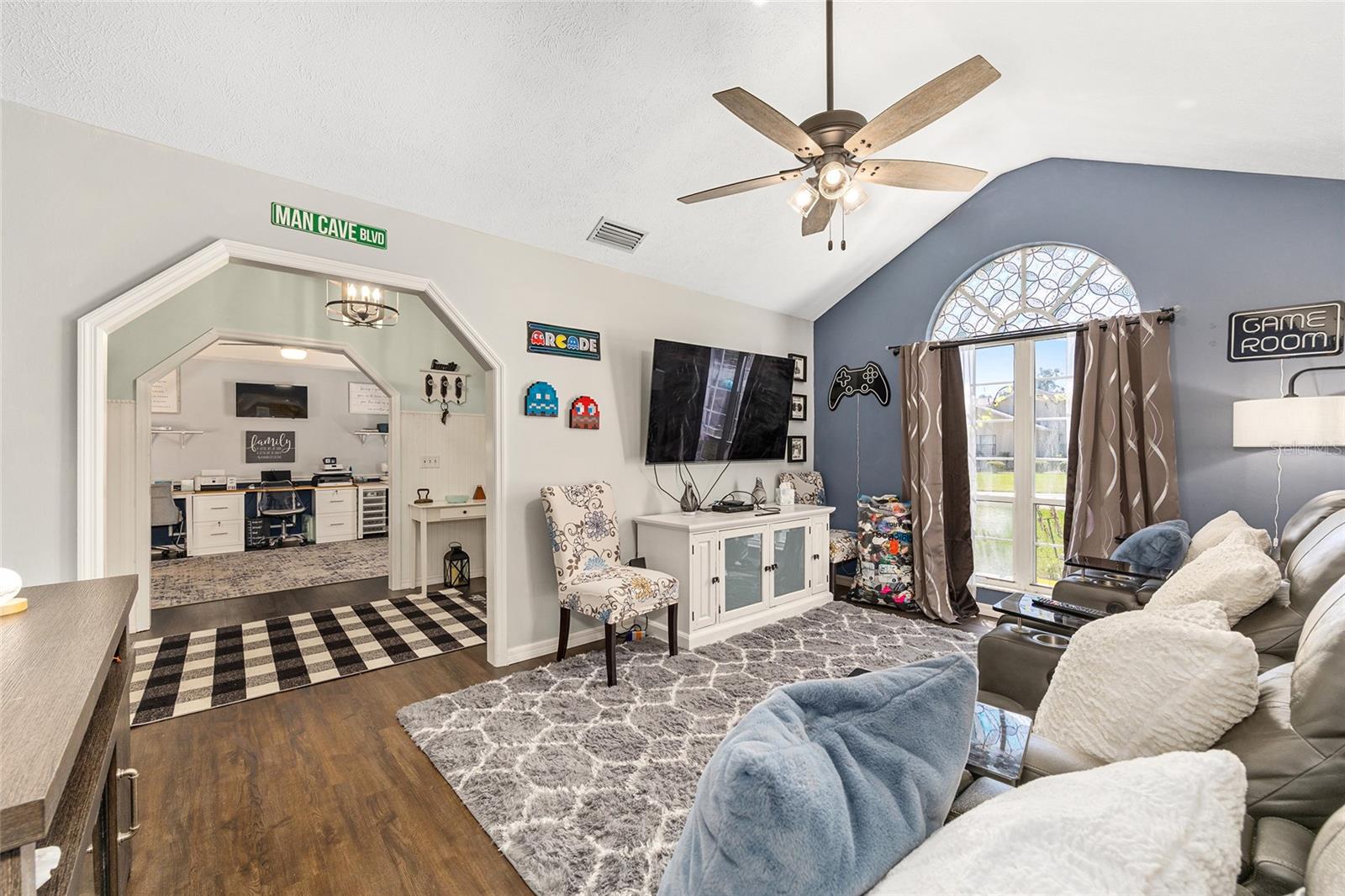 Image 6 of 68 For 2535 28th Street
