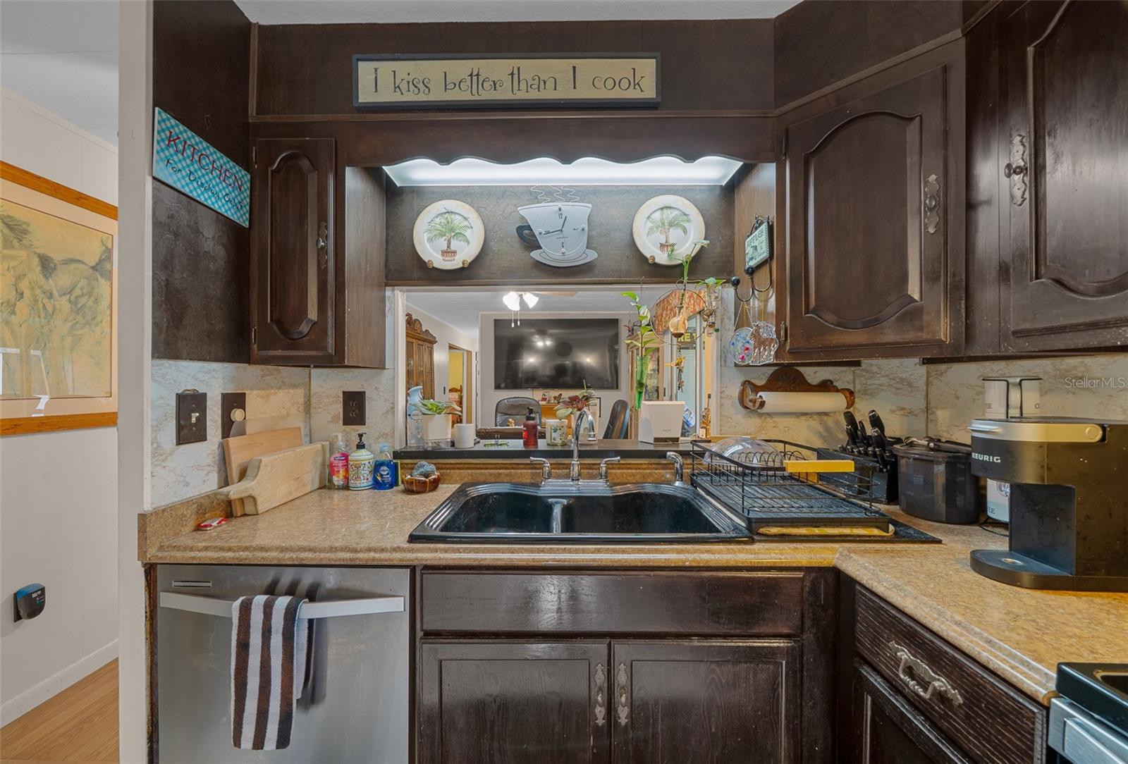 Image 10 of 77 For 9850 27th Avenue