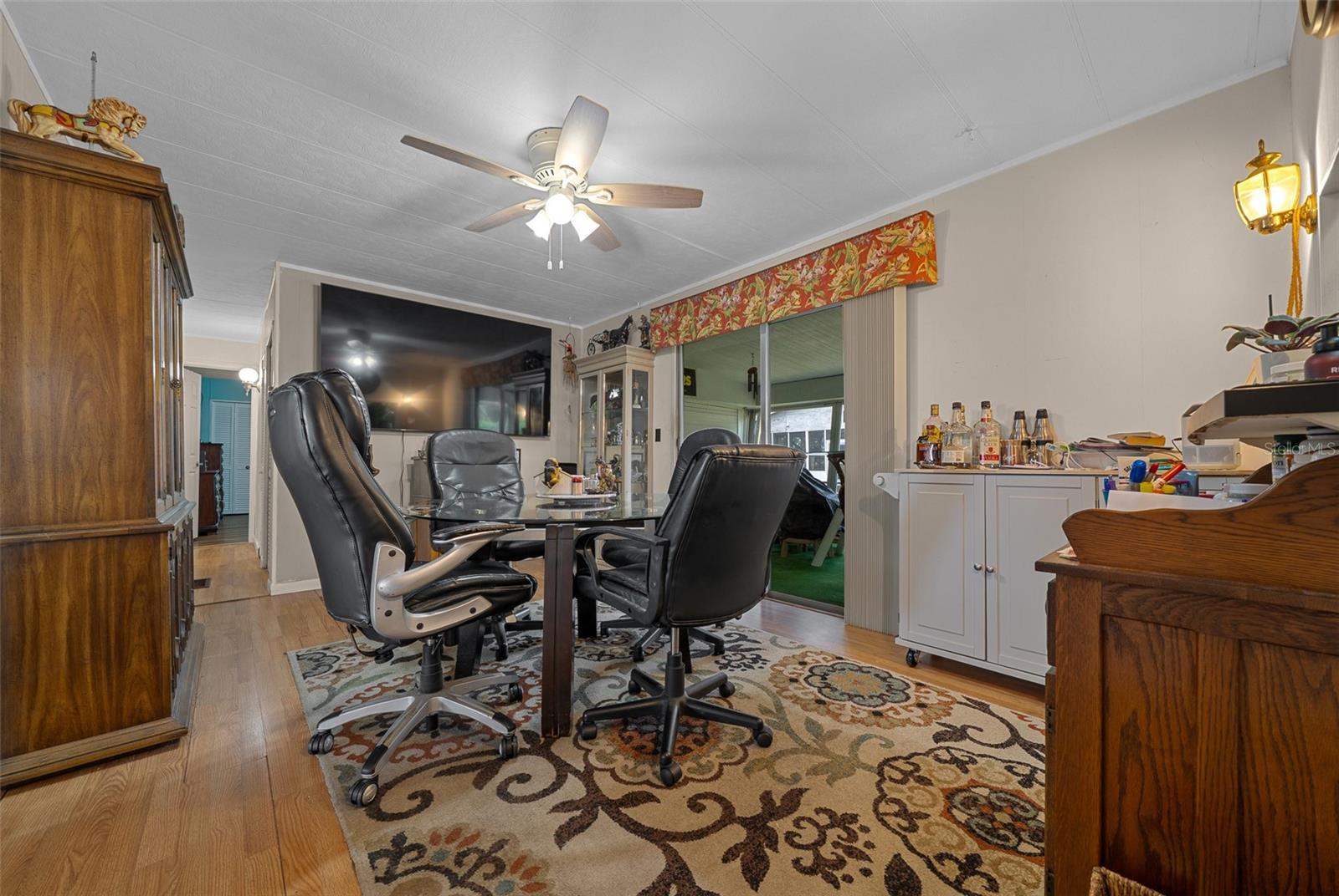 Image 12 of 77 For 9850 27th Avenue