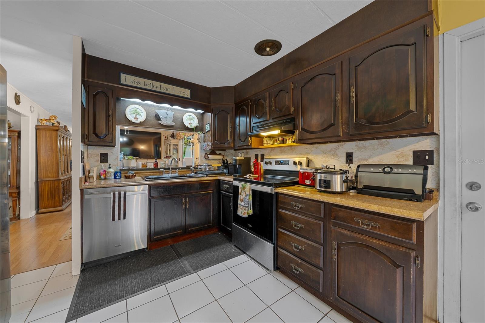 Image 7 of 77 For 9850 27th Avenue