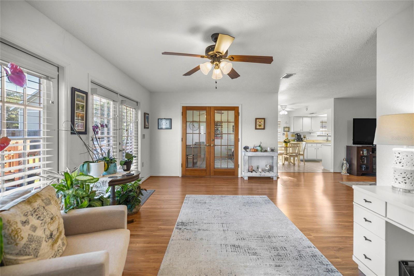 Image 20 of 54 For 2045 32nd Street