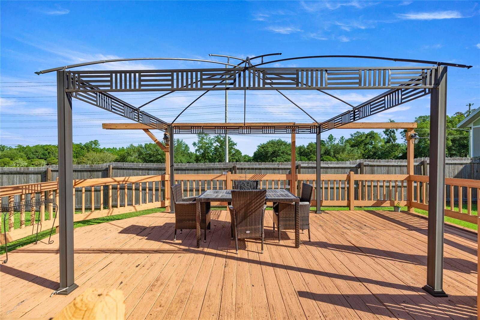 Image 34 of 54 For 2045 32nd Street