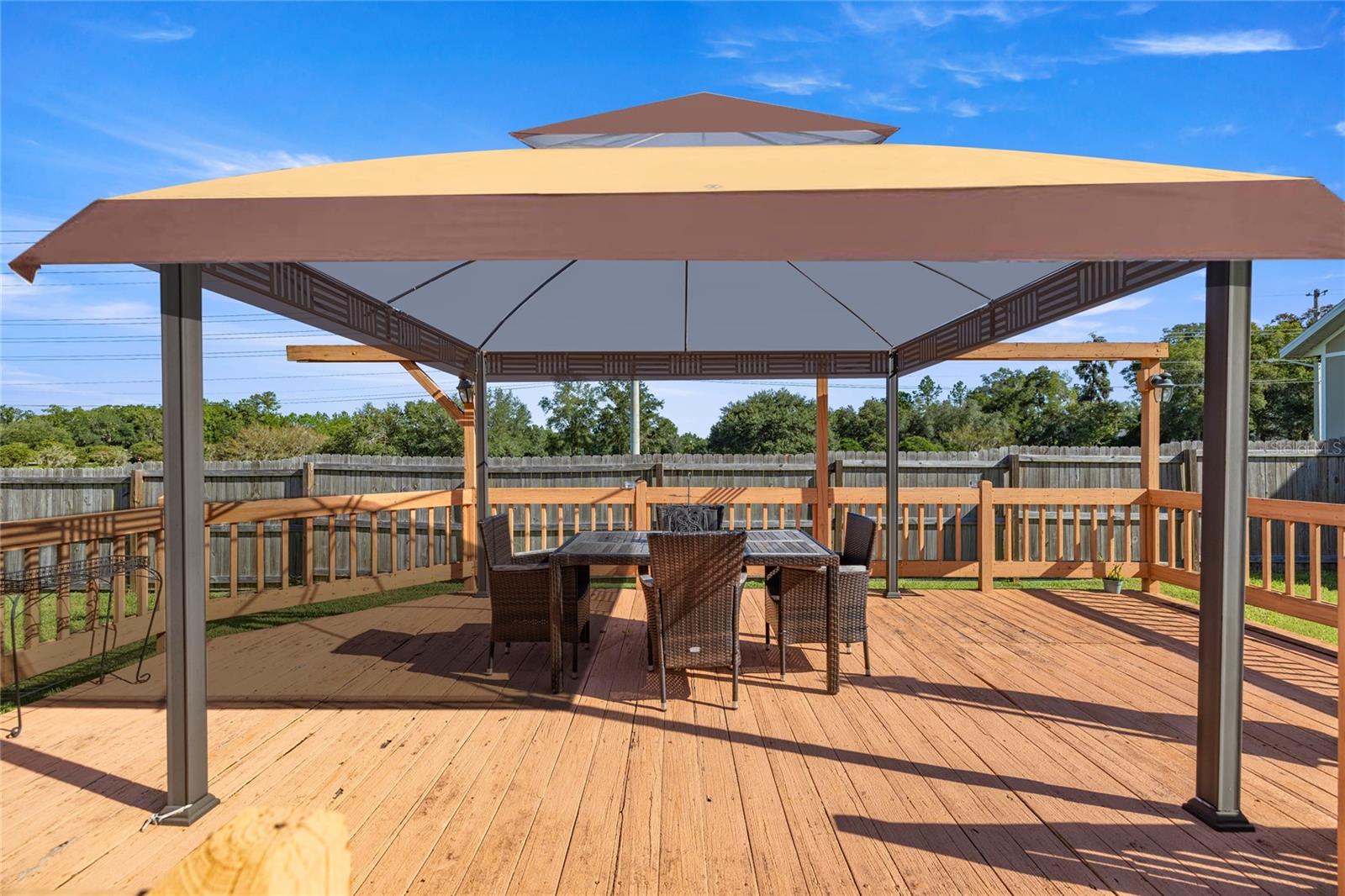 Image 35 of 54 For 2045 32nd Street