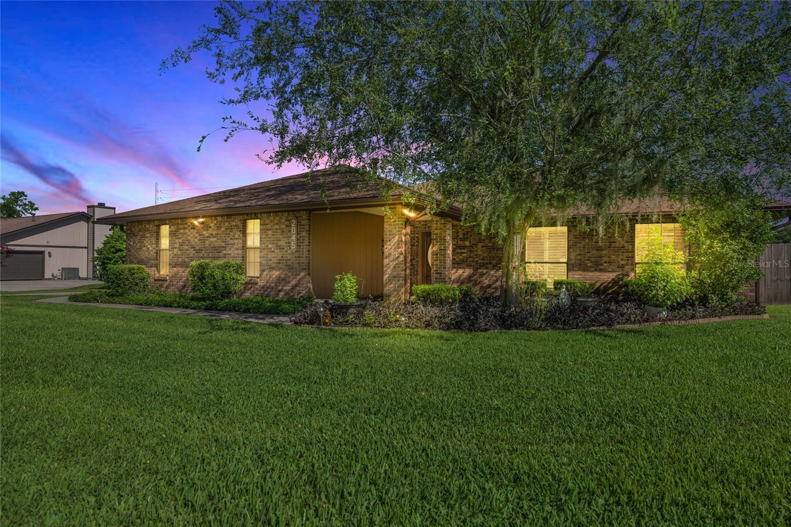 Image 44 of 54 For 2045 32nd Street