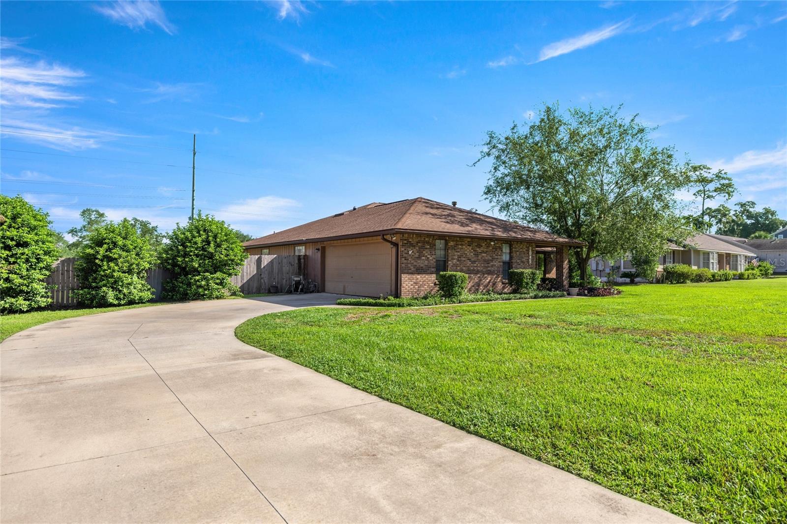 Image 45 of 54 For 2045 32nd Street