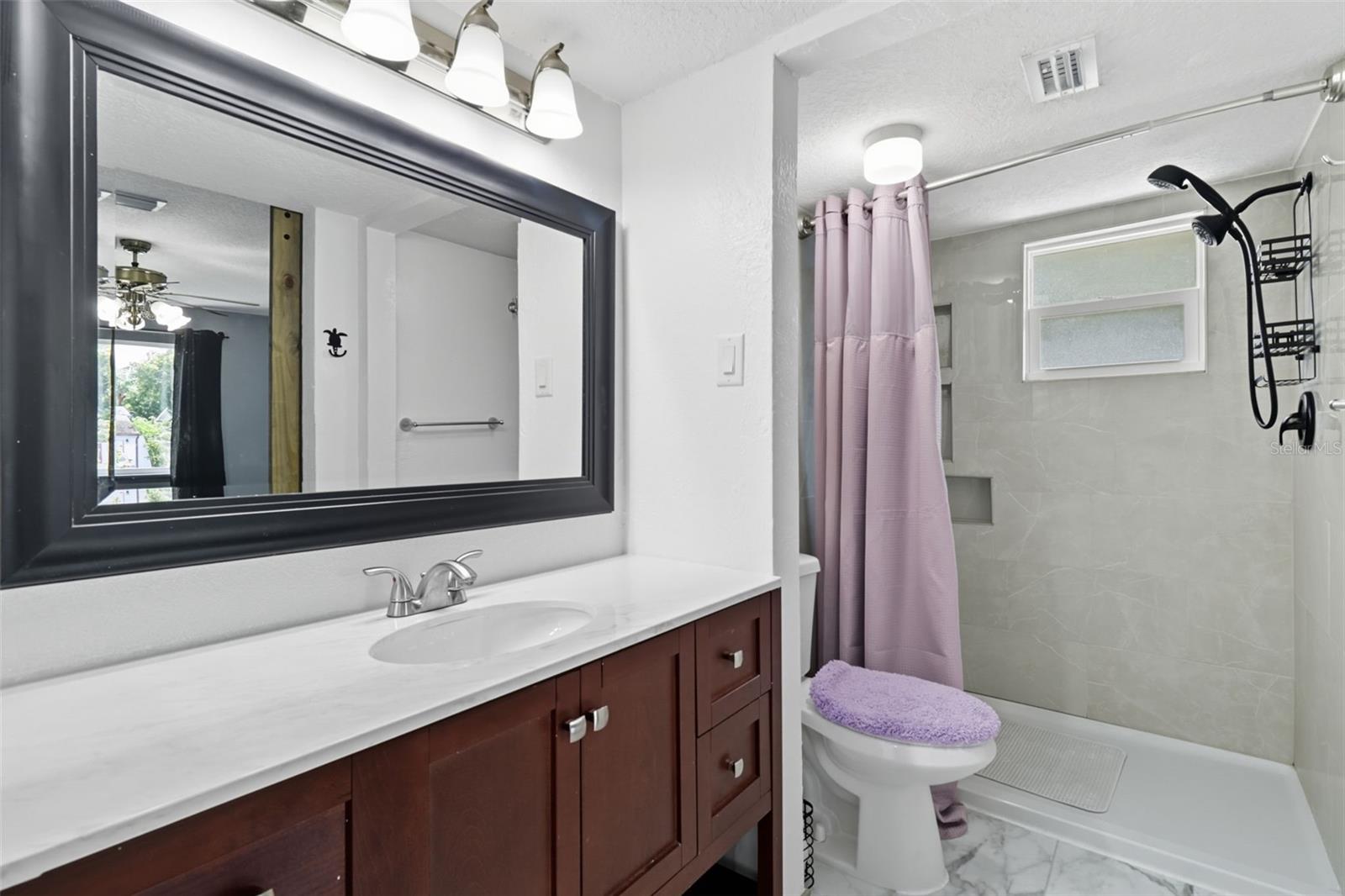 Image 22 of 44 For 2589 Knoll Street W