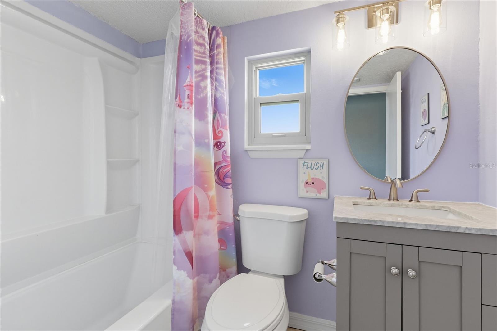 Image 28 of 44 For 2589 Knoll Street W