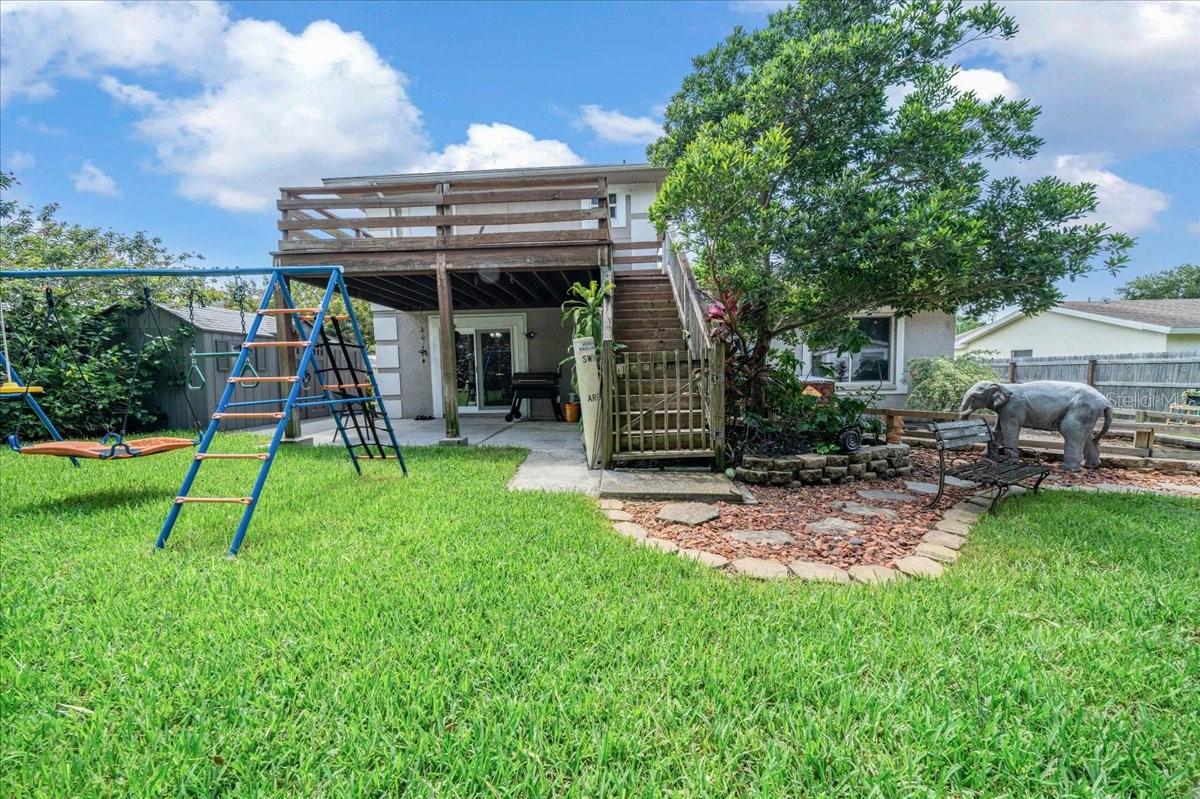 Image 34 of 44 For 2589 Knoll Street W