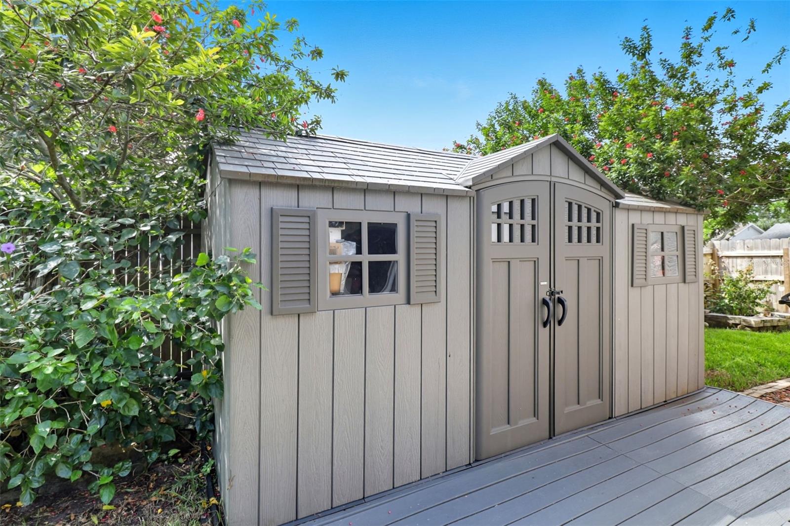 Image 36 of 44 For 2589 Knoll Street W