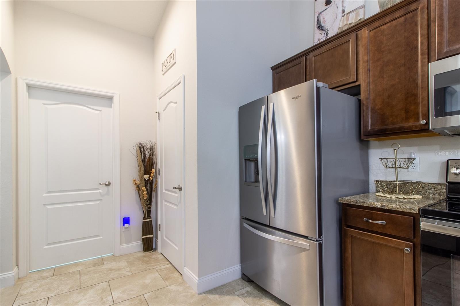 Image 17 of 50 For 9721 53 Court