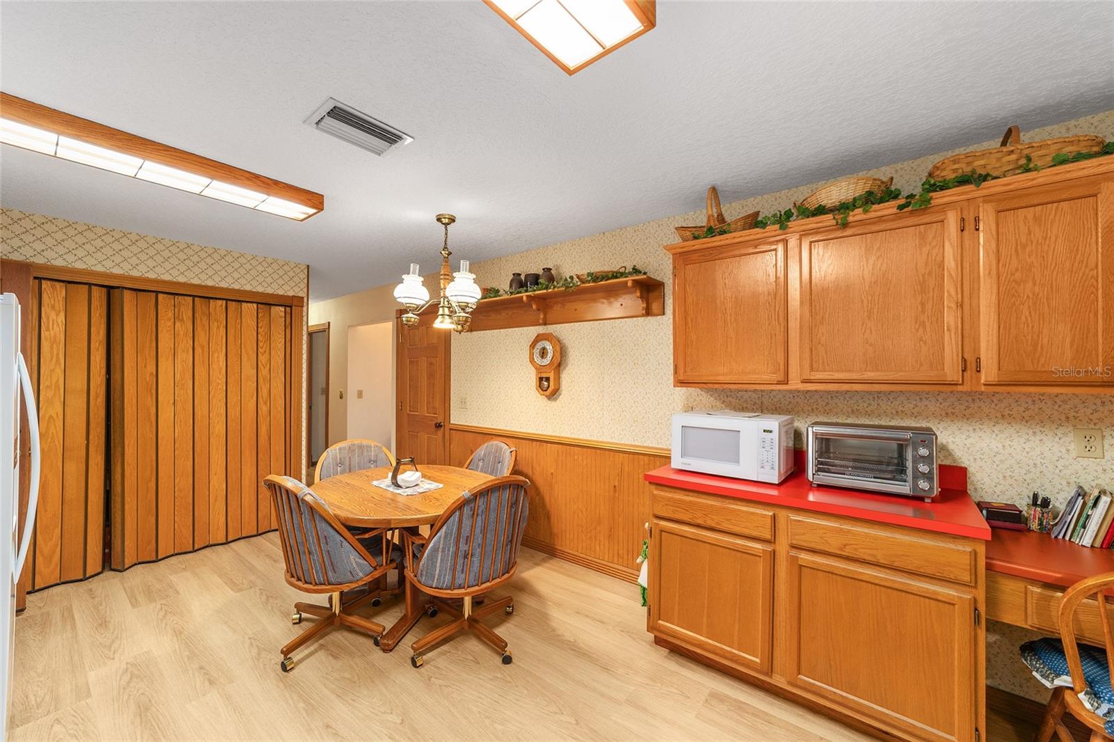 Image 16 of 58 For 5060 84th Street