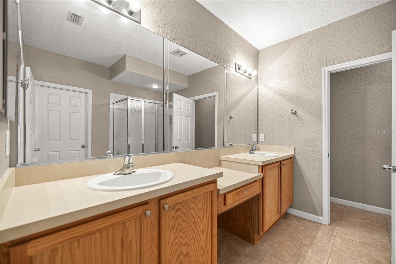 Image 10 of 52 For 4570 52nd Circle 106