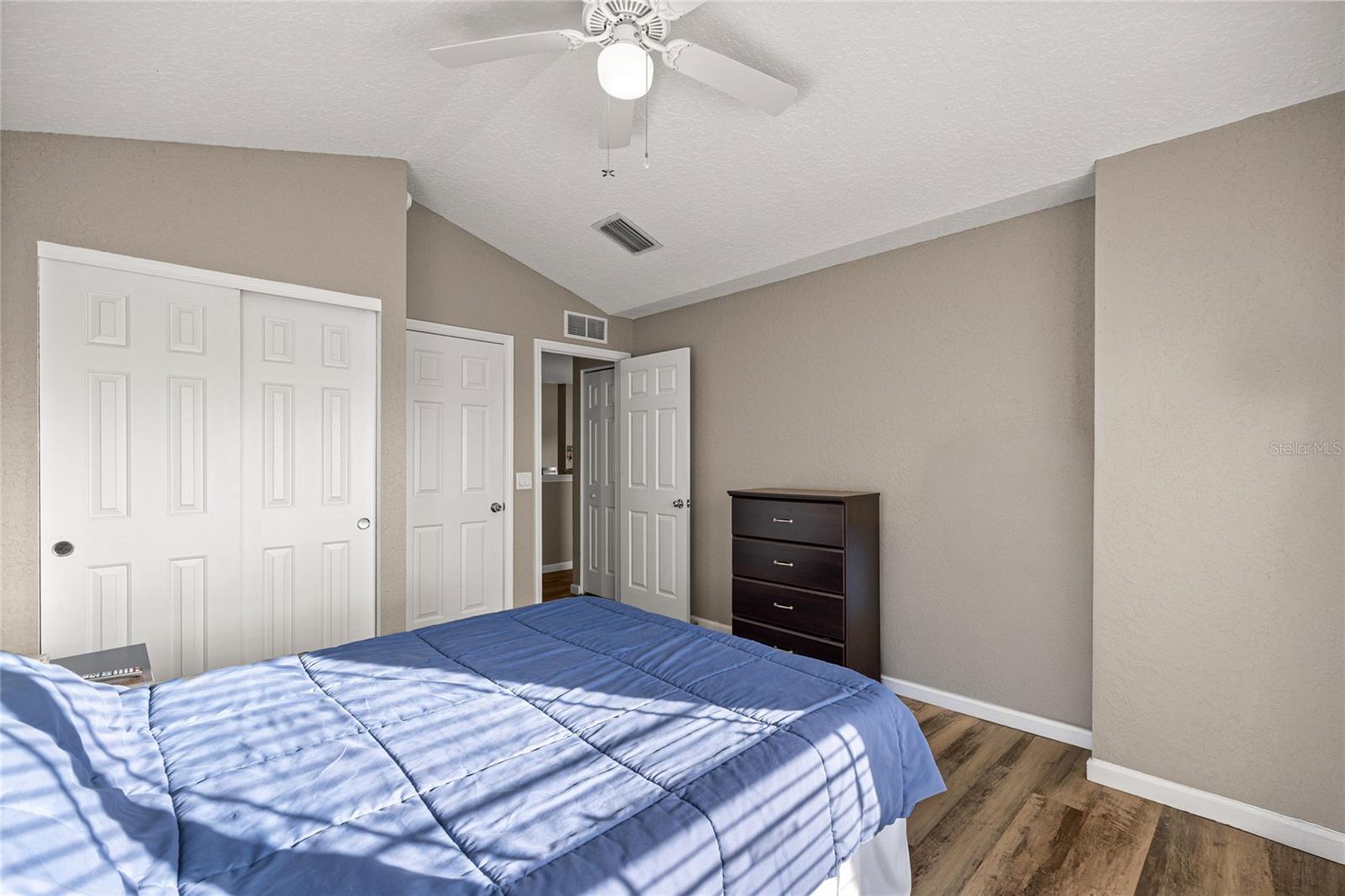 Image 14 of 52 For 4570 52nd Circle 106