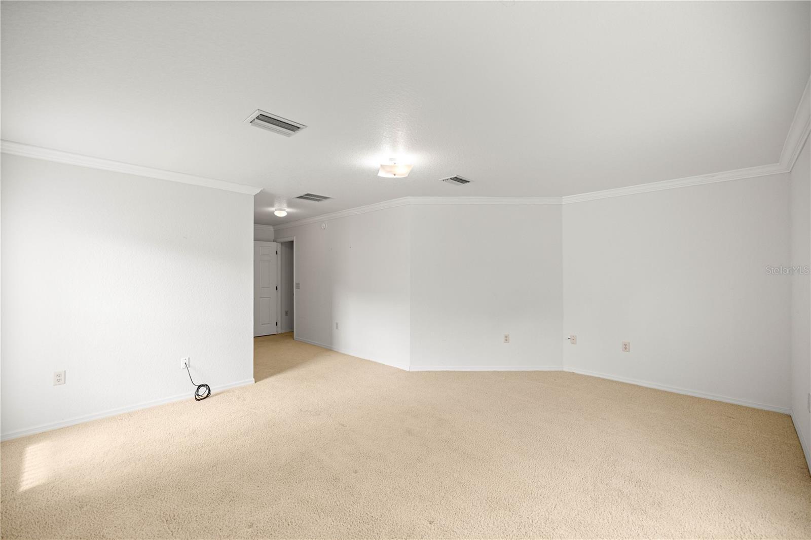 Image 11 of 38 For 13552 81st Circle