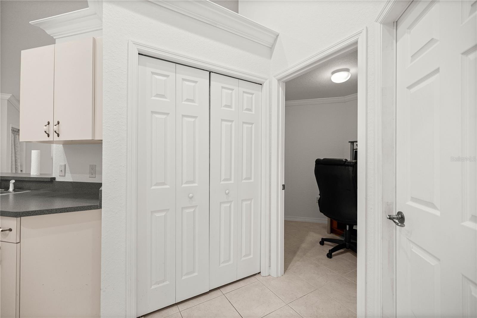 Image 8 of 38 For 13552 81st Circle