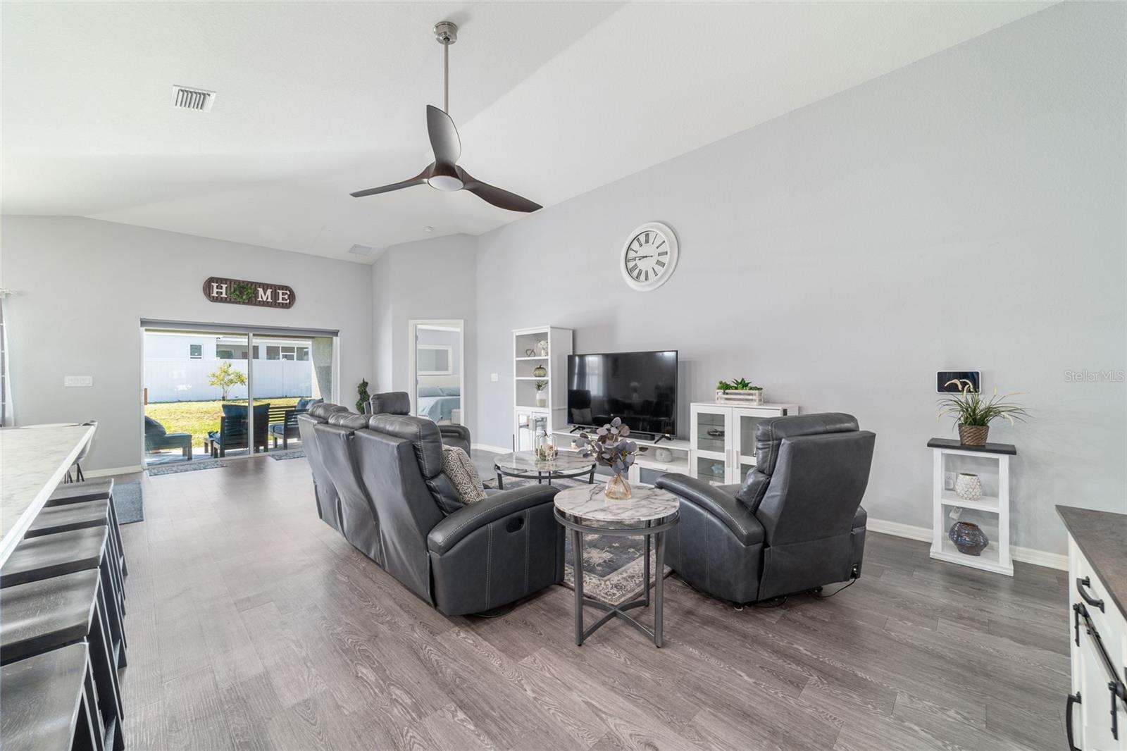 Image 16 of 61 For 9006 43rd Terrace