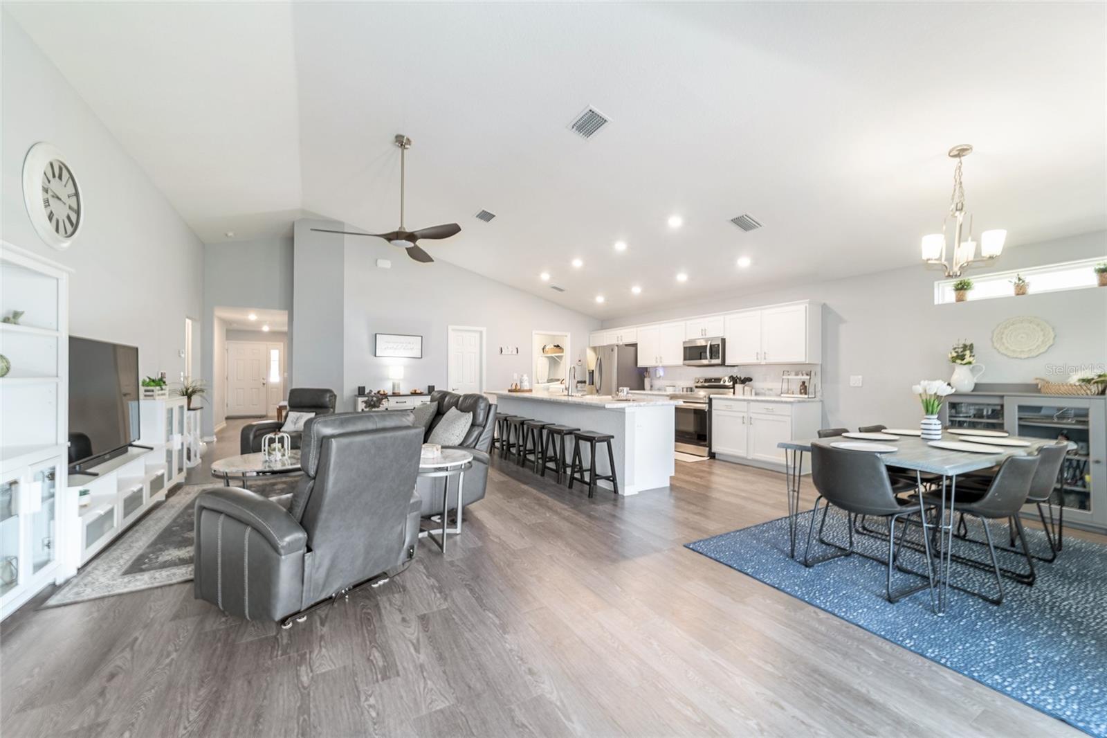 Image 22 of 61 For 9006 43rd Terrace