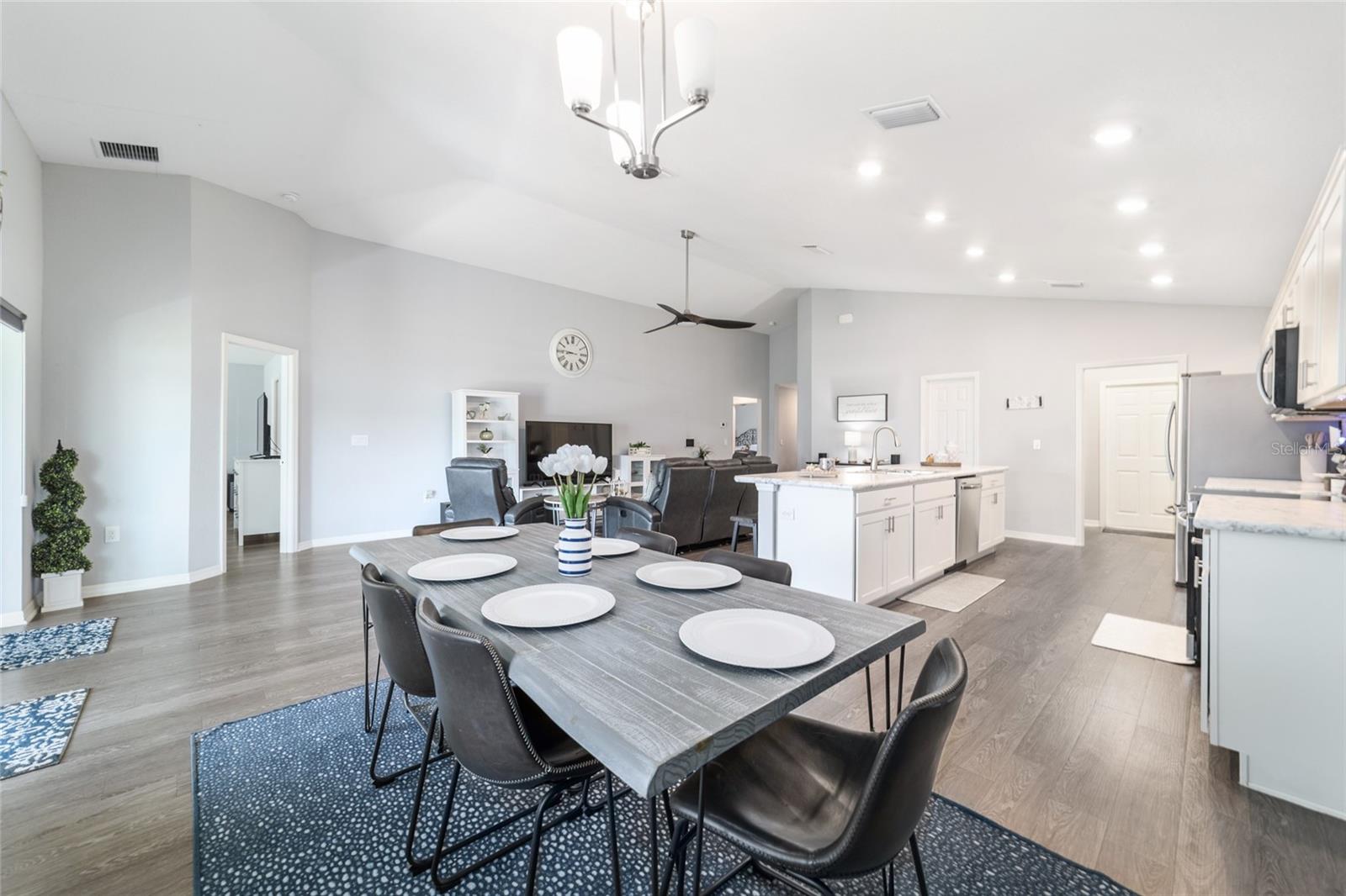 Image 25 of 61 For 9006 43rd Terrace