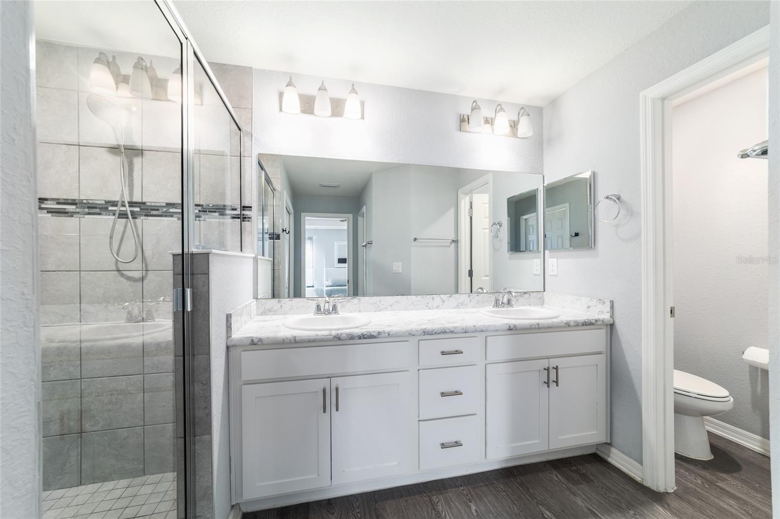 Image 40 of 61 For 9006 43rd Terrace