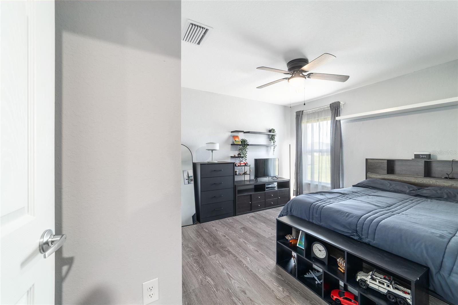 Image 48 of 61 For 9006 43rd Terrace