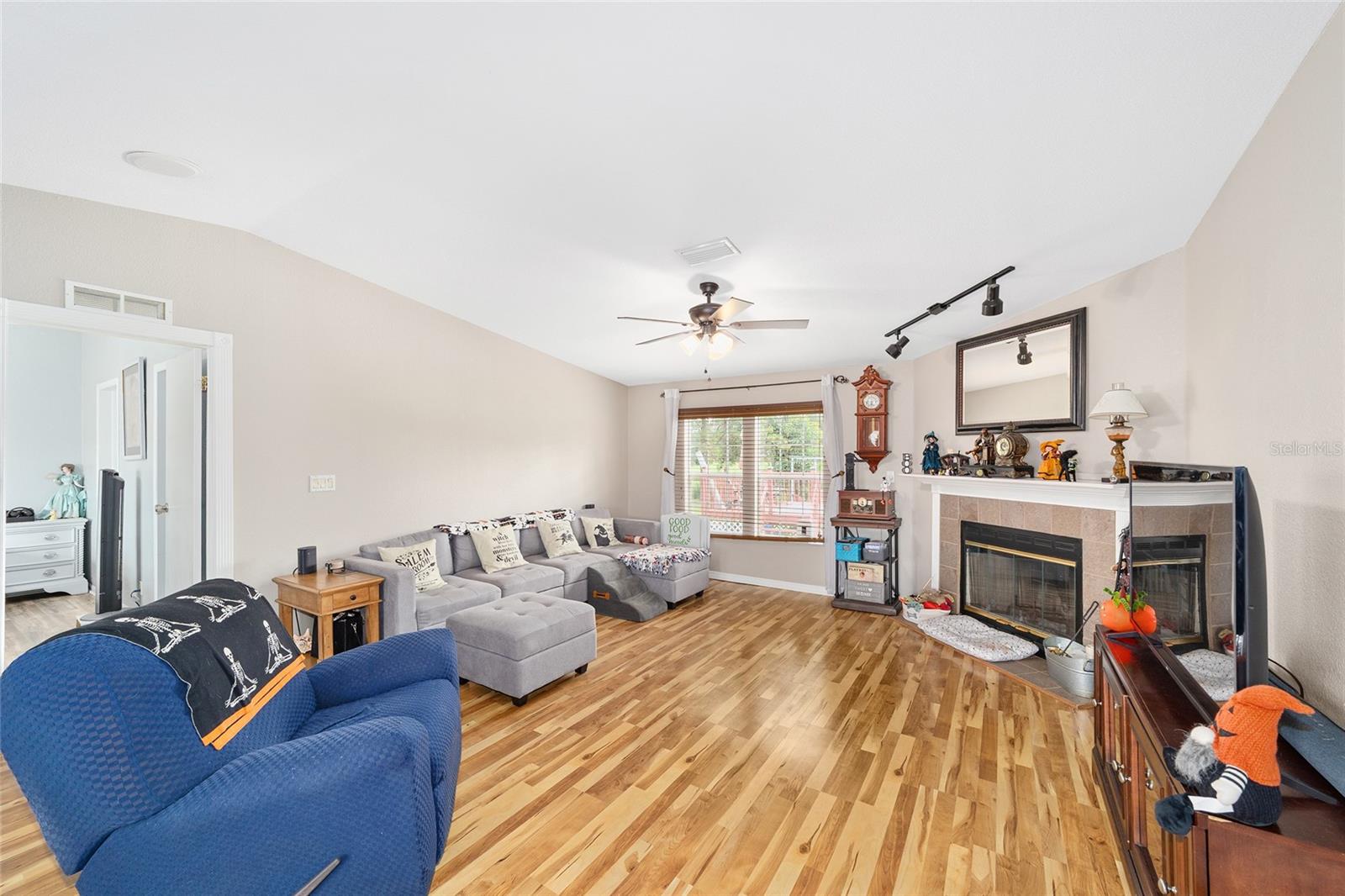 Image 7 of 44 For 3790 86th Lane