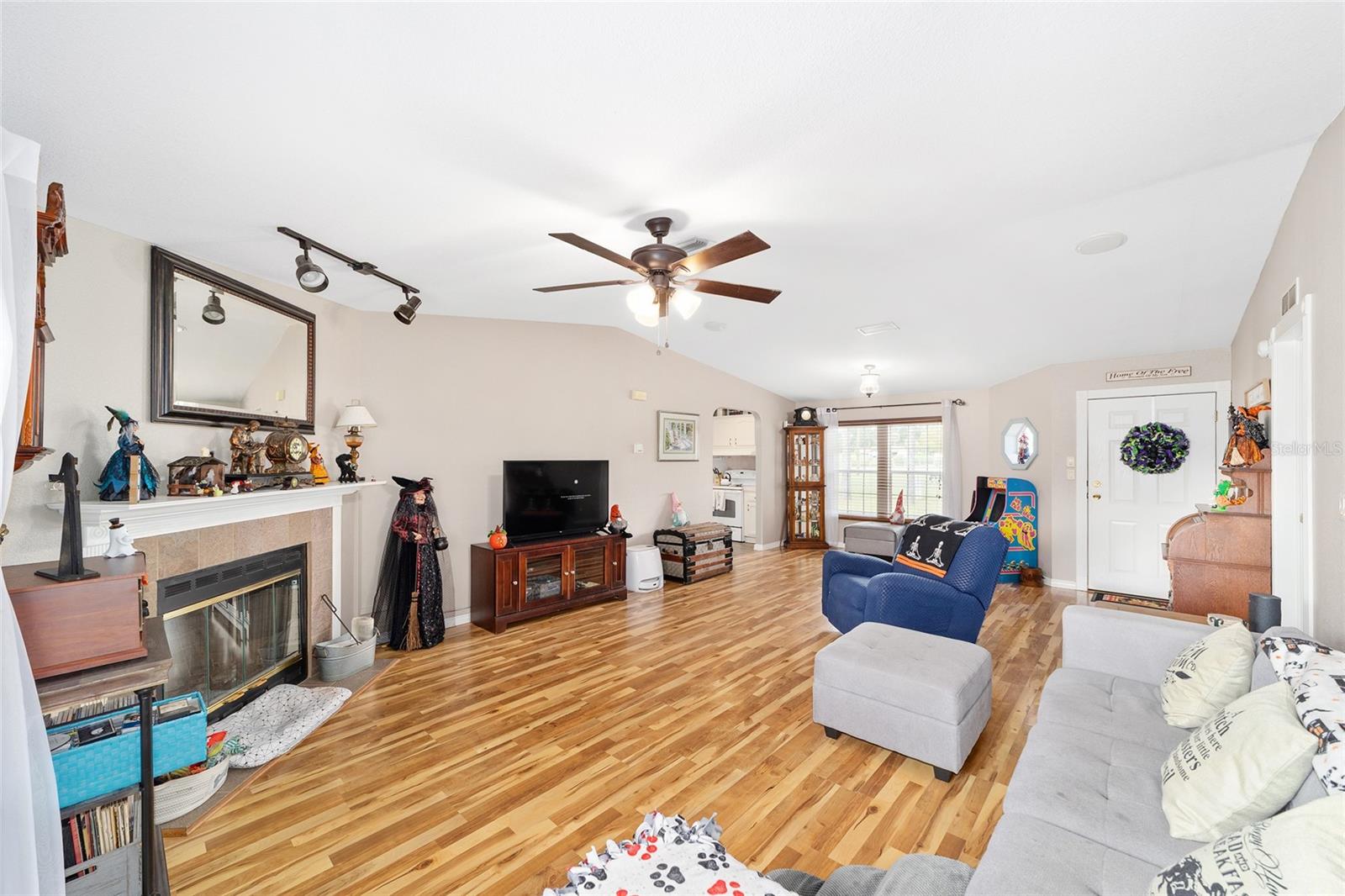 Image 8 of 44 For 3790 86th Lane