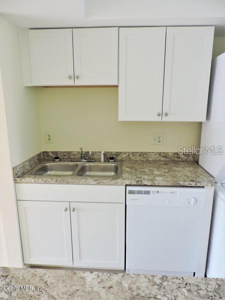 Image 11 of 36 For 1562 27th Street E