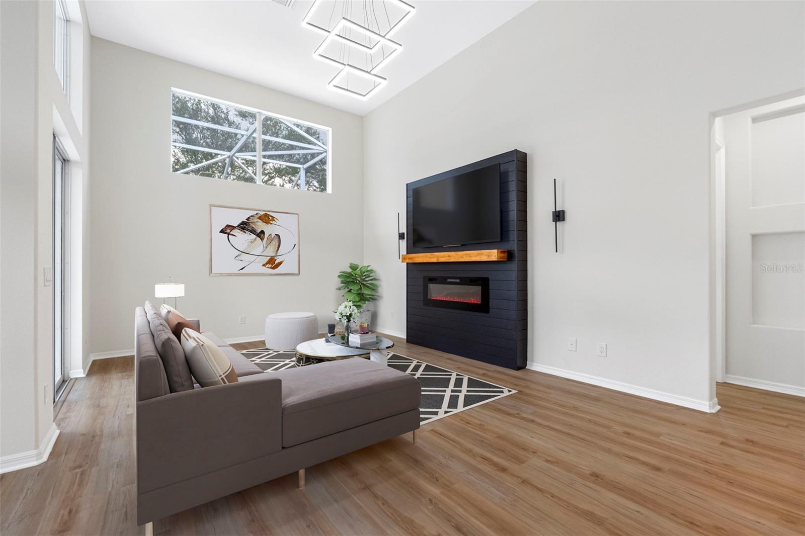 Image 7 of 25 For 6651 38th Lane E