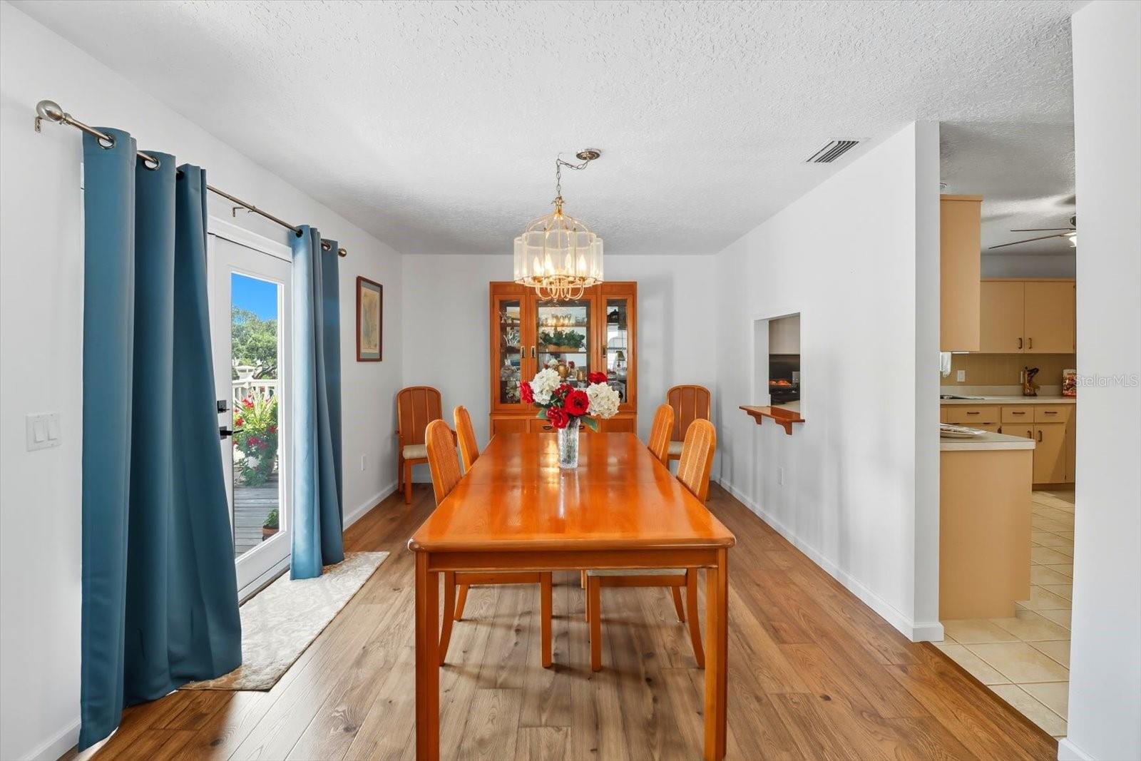 Image 11 of 42 For 1931 18th Street