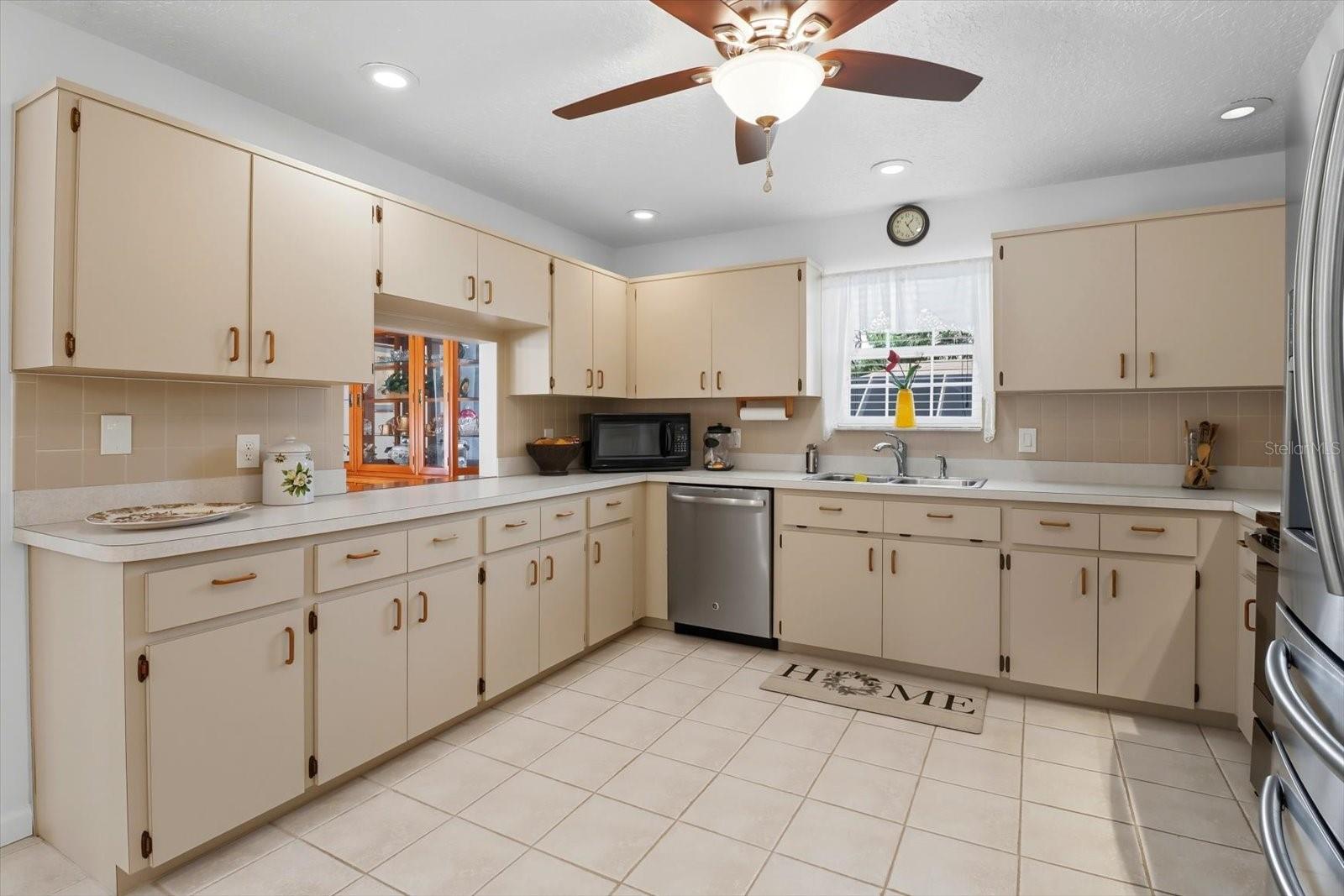 Image 13 of 42 For 1931 18th Street