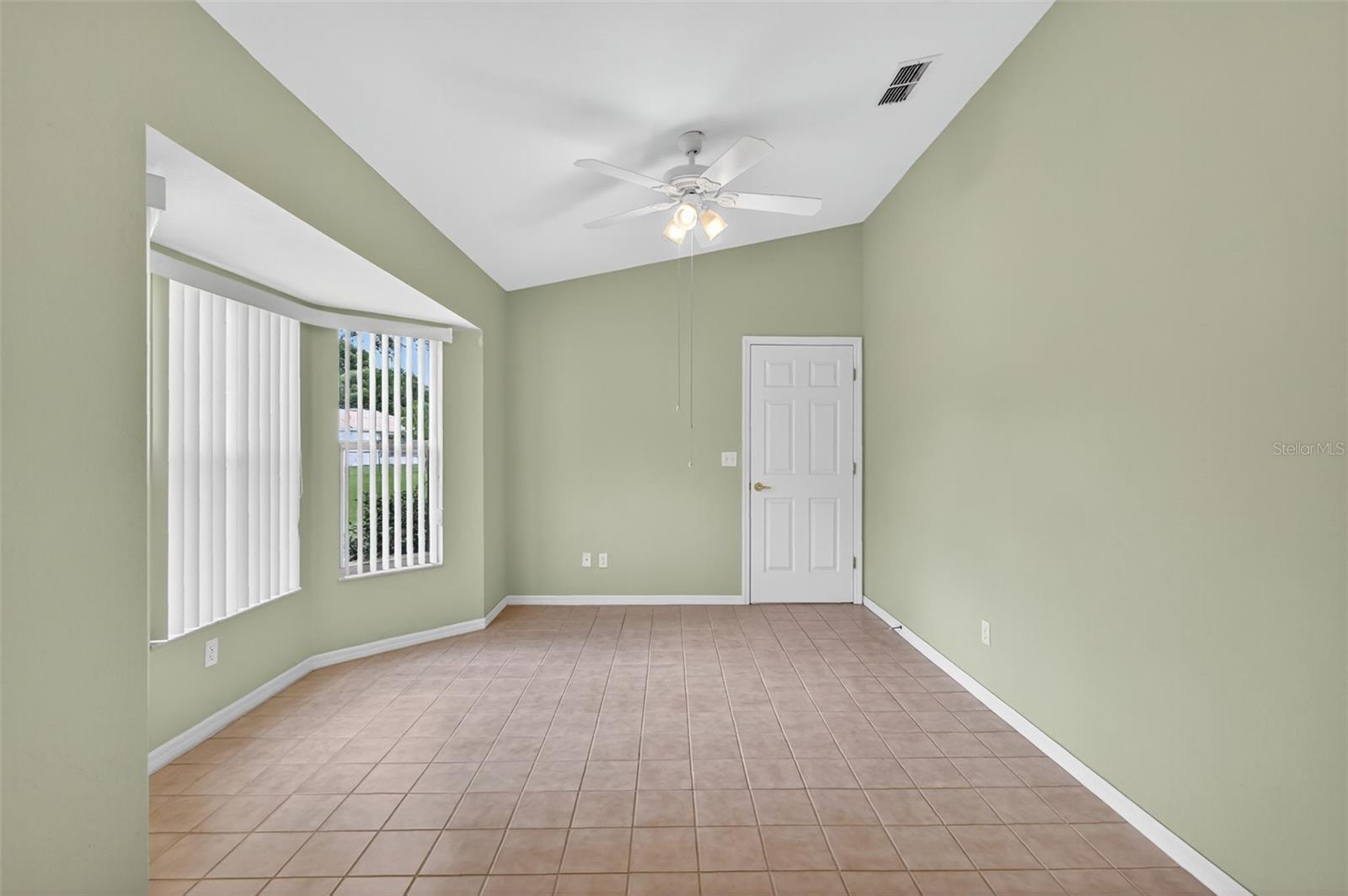 Image 15 of 32 For 11353 138th Lane