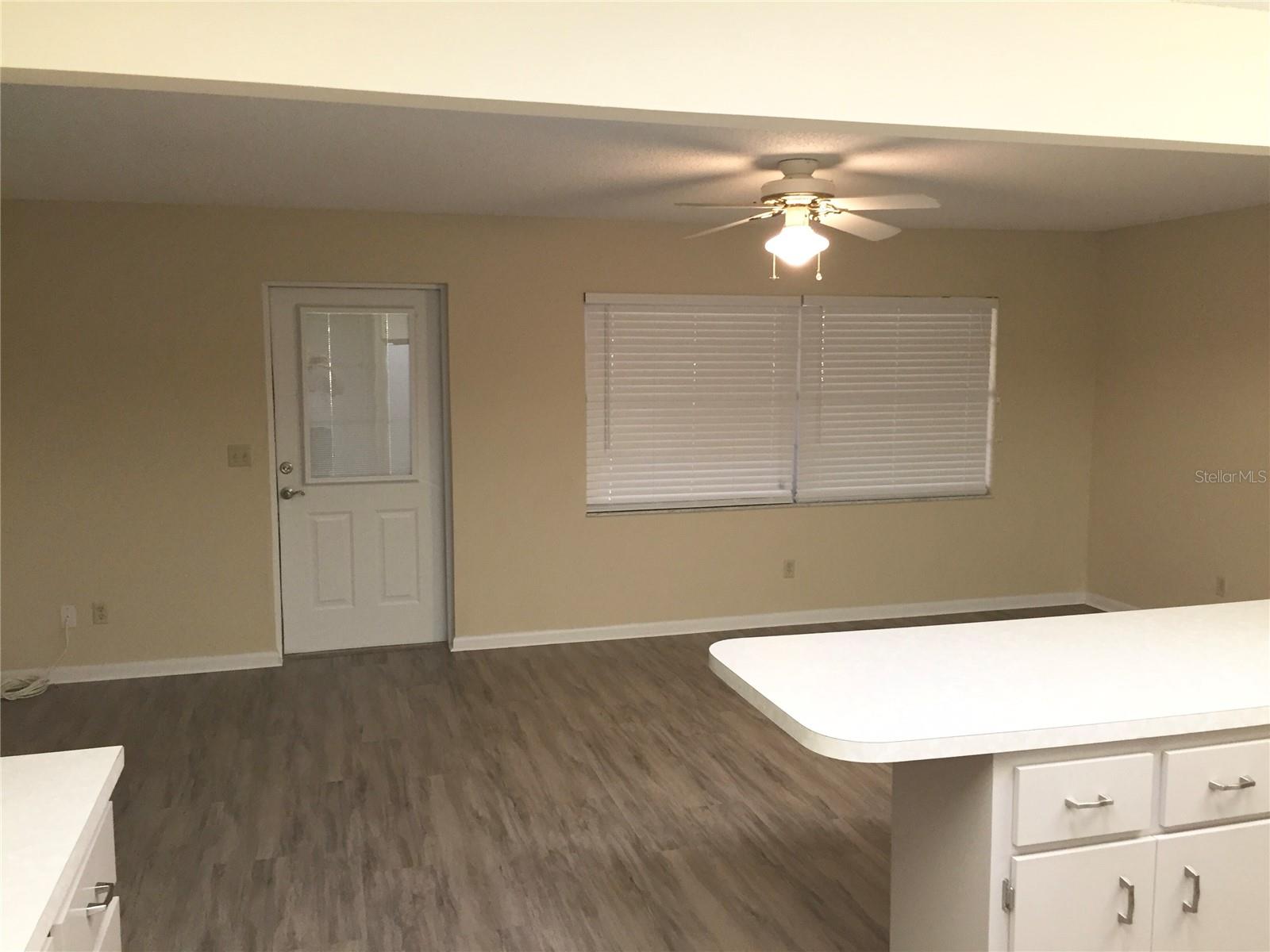 Image 17 of 33 For 9157 82nd Terrace C