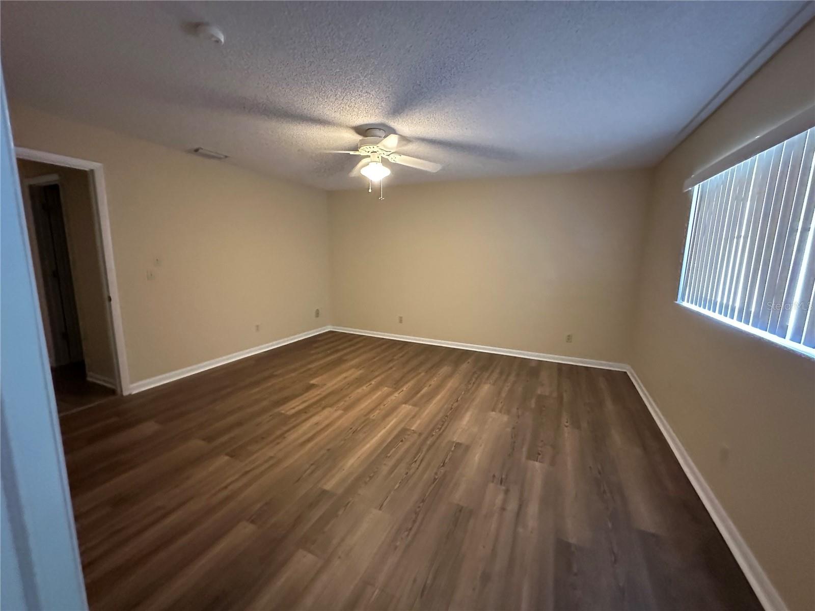 Image 19 of 33 For 9157 82nd Terrace C