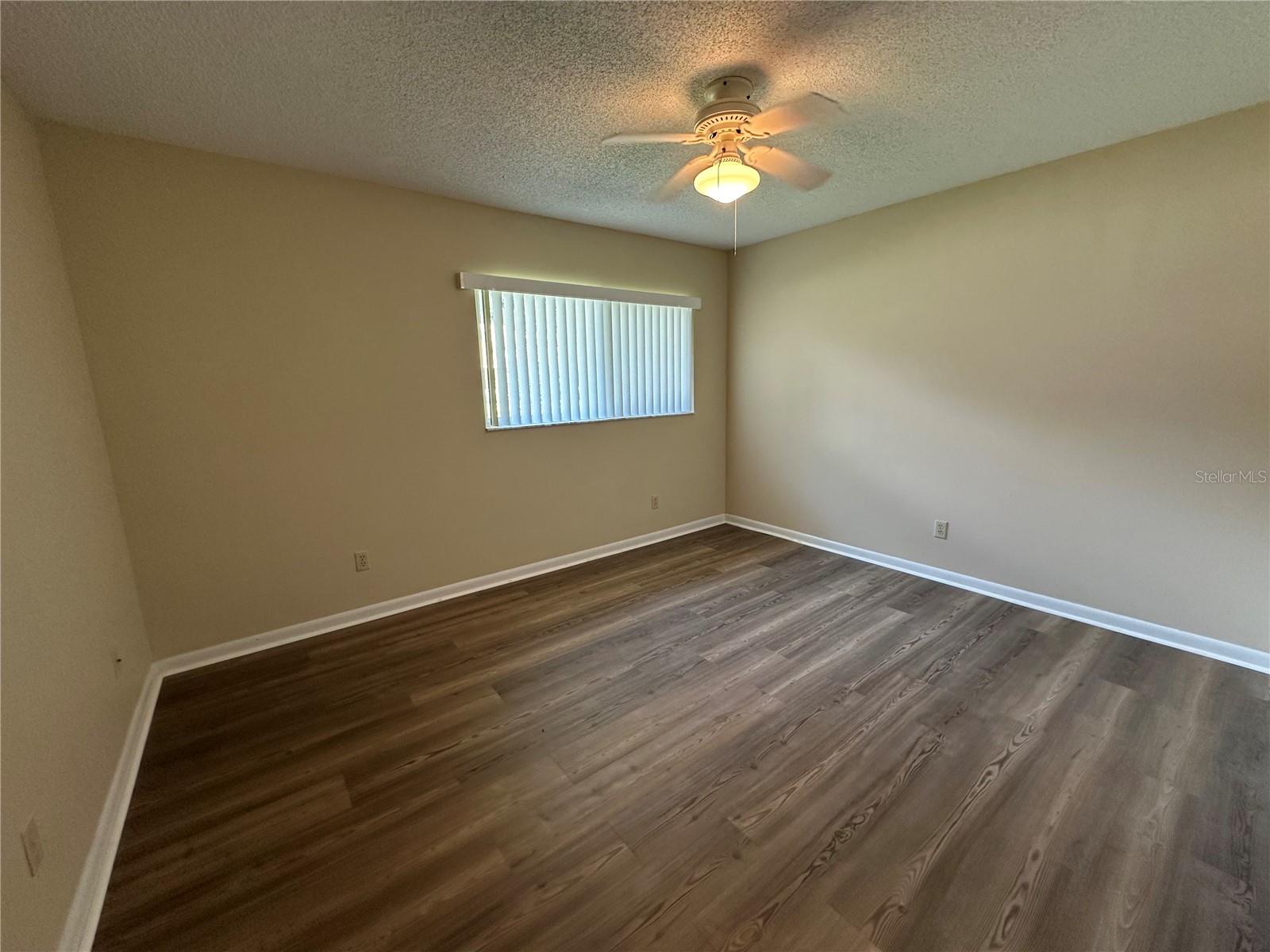 Image 23 of 33 For 9157 82nd Terrace C