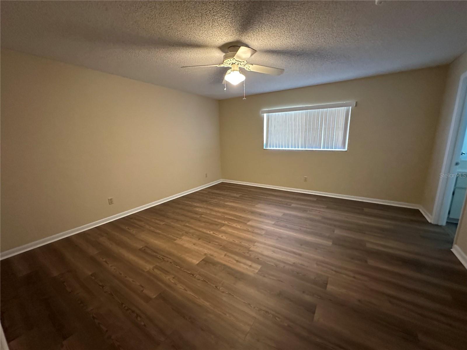 Image 24 of 33 For 9157 82nd Terrace C