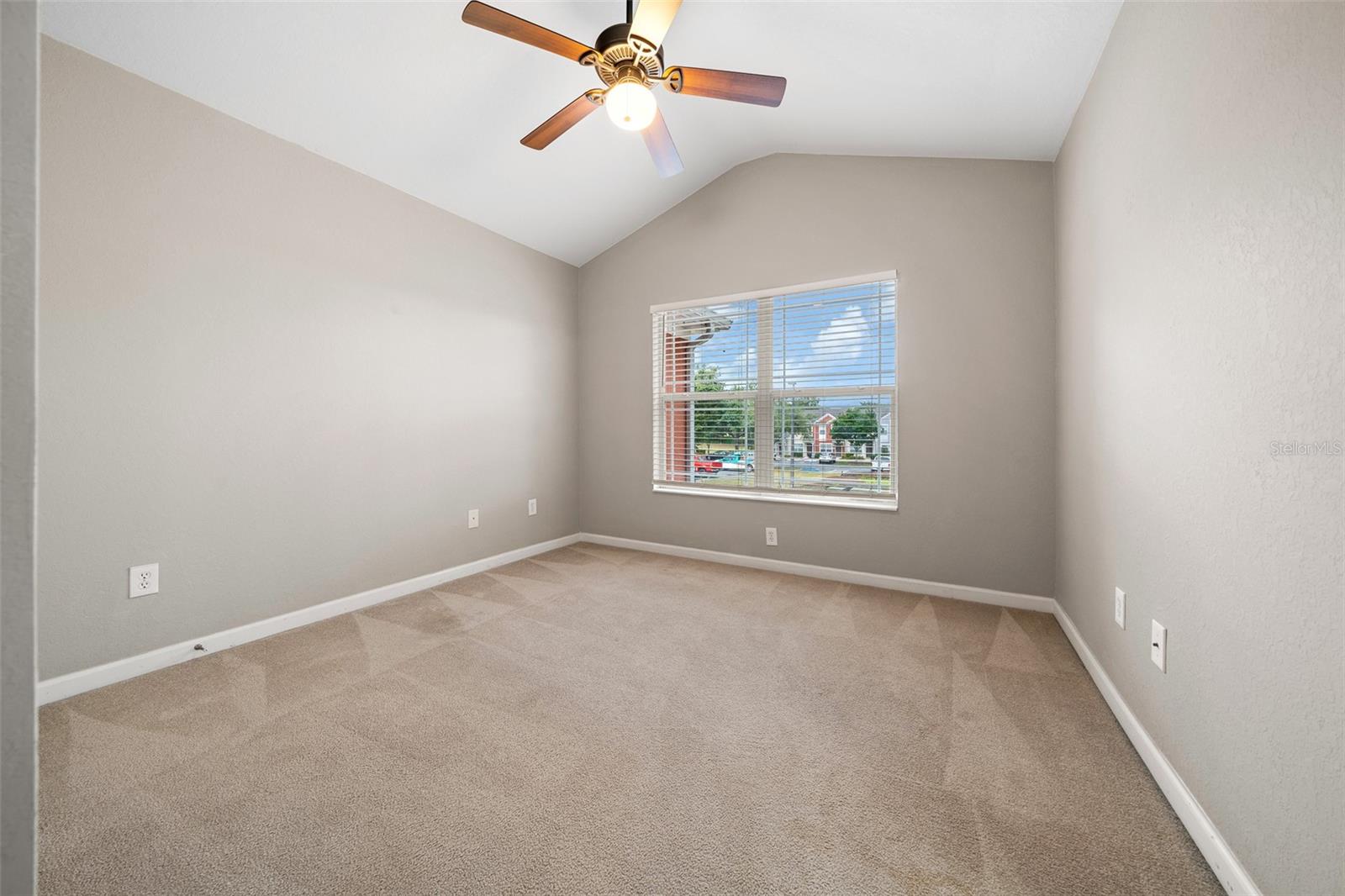 Image 19 of 34 For 4405 49th Avenue