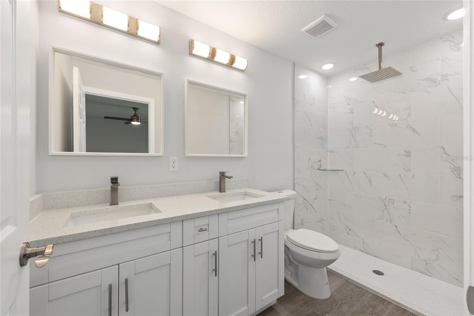 Image 22 of 31 For 15638 40th Place Road