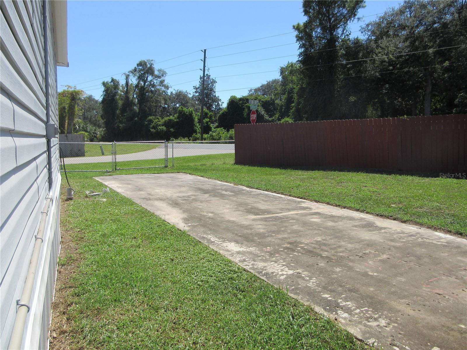 Image 12 of 93 For 18449 22nd Lane