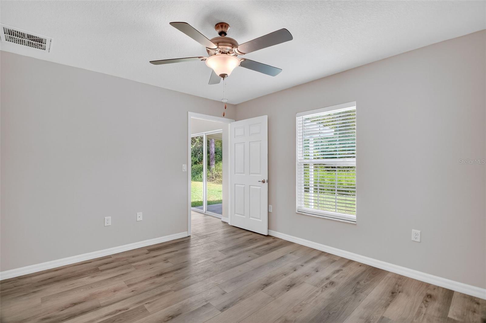 Image 17 of 21 For 5331 60th Terrace