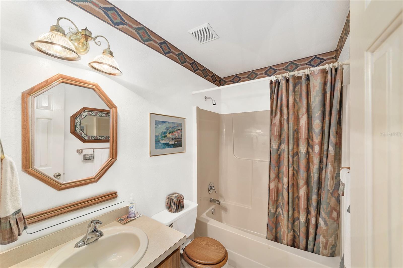 Listing photo id 21 for 5891 Cane Court