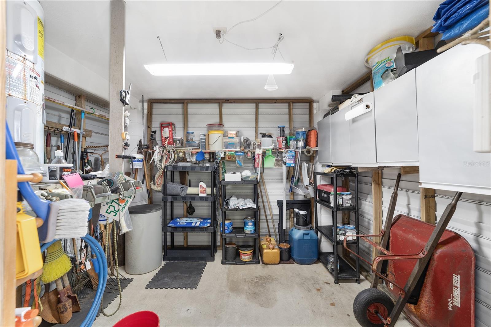 Listing photo id 30 for 5891 Cane Court