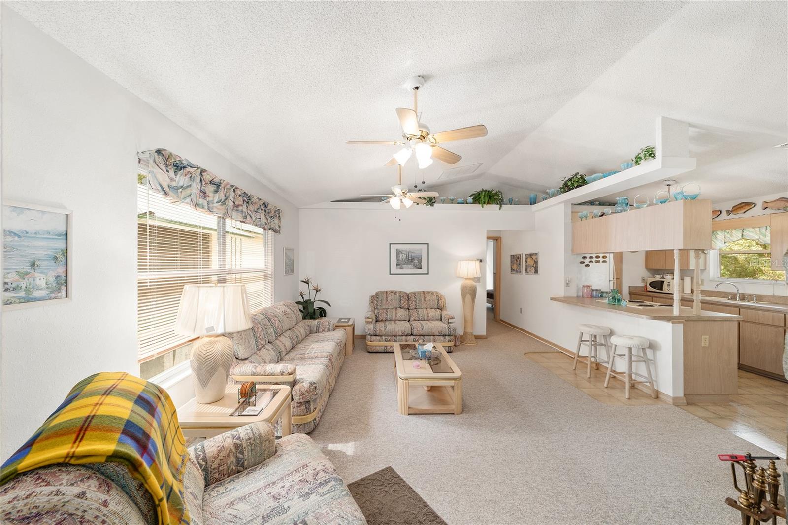Listing photo id 7 for 5891 Cane Court