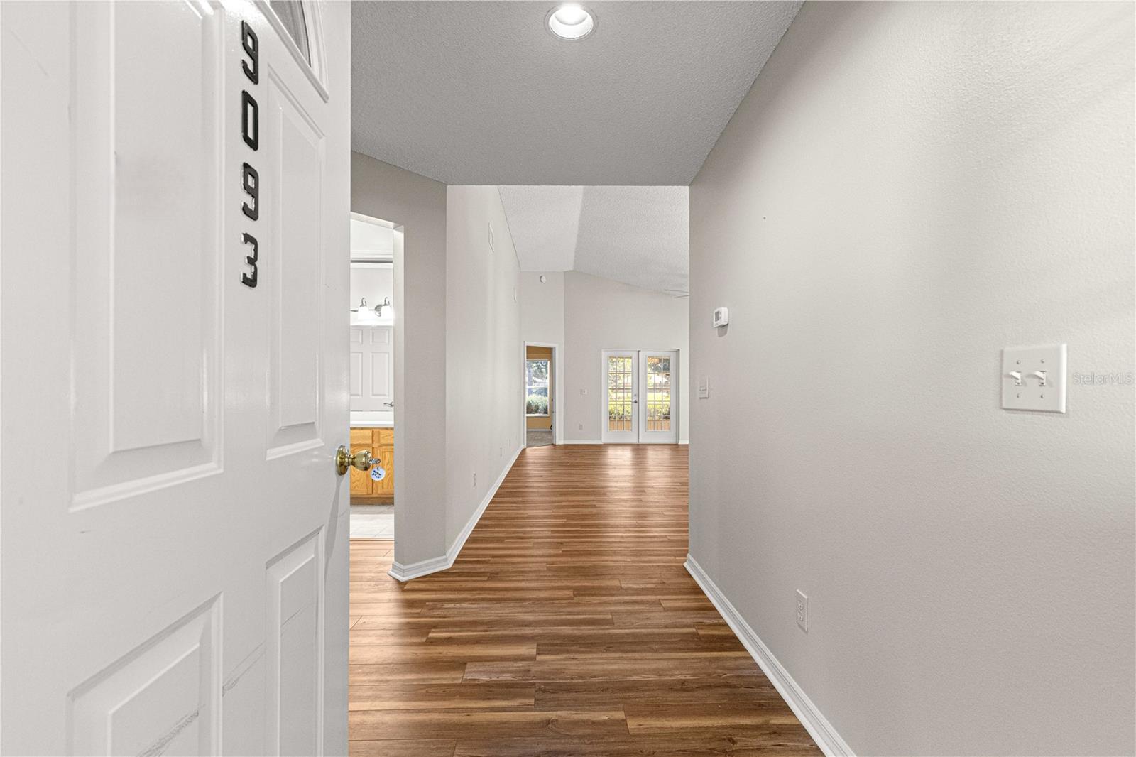 Image 11 of 34 For 9093 91st Circle