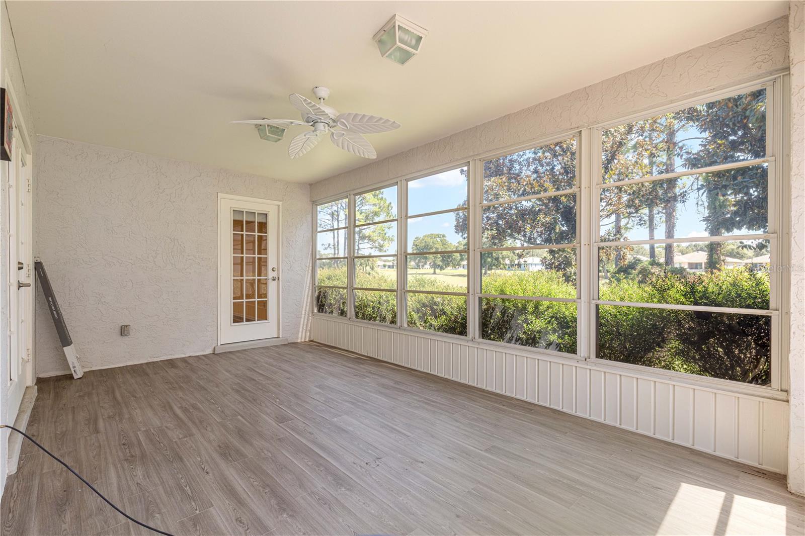 Image 29 of 34 For 9093 91st Circle