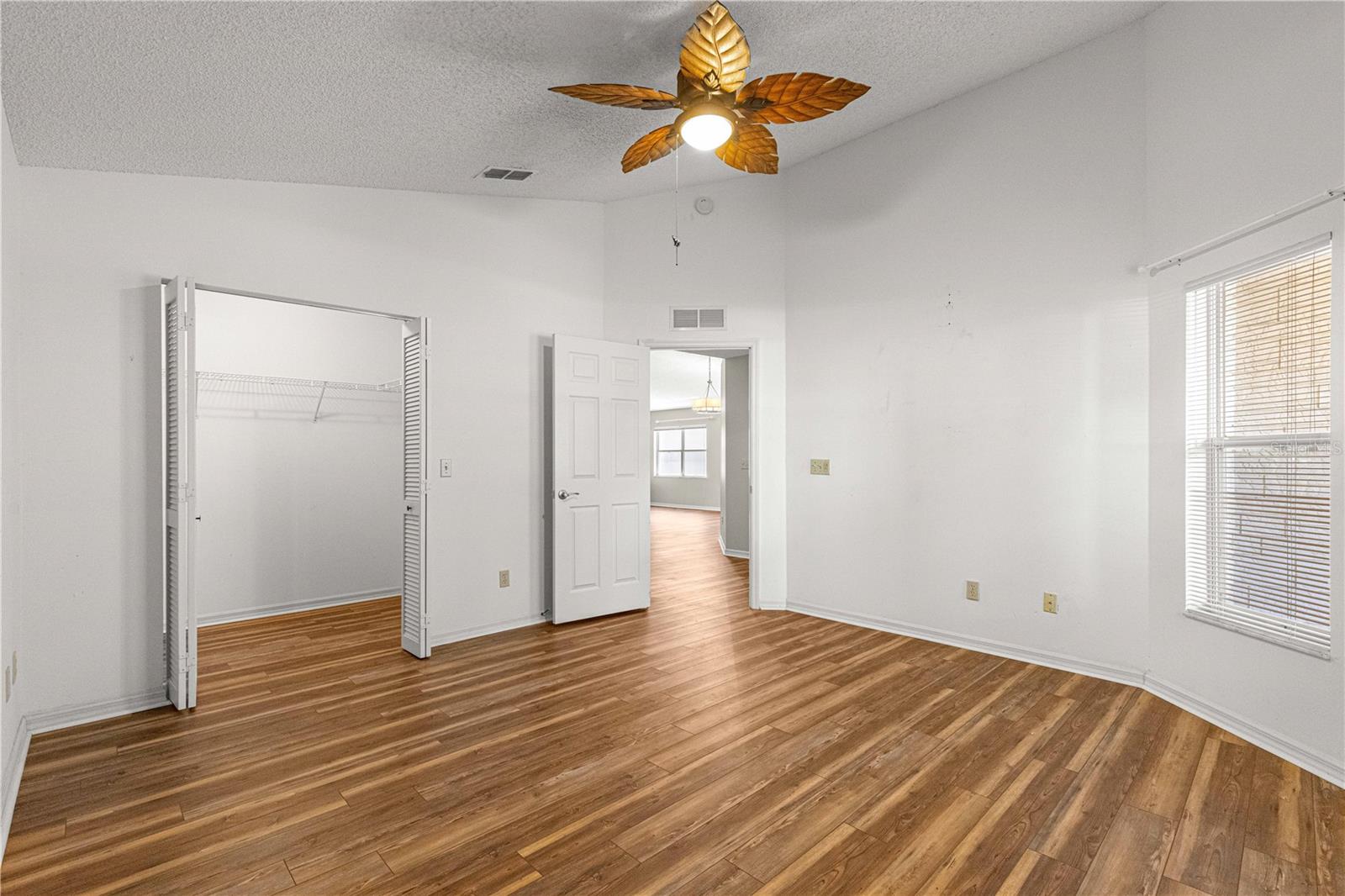 Image 7 of 34 For 9093 91st Circle